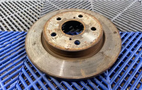 Toyota Auris E180 Rear brake disc