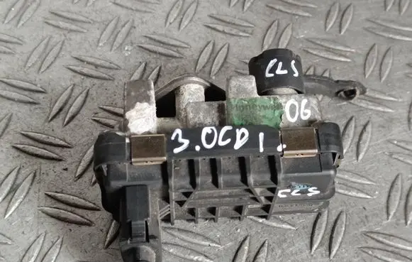 Mercedes-Benz CLS C219 Turbine electric control actuator 6NW009420 712120 PPA6F45