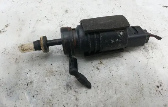 BMW 3 E46 Windscreen/windshield washer pump NOCODE