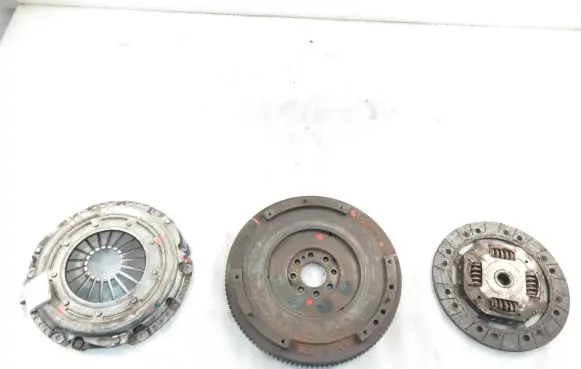Chrysler Voyager Flywheel 90592120F ADA103001