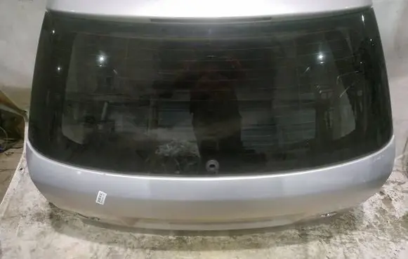 Audi A4 S4 B6 8E 8H Tailgate/trunk/boot lid PILKAS