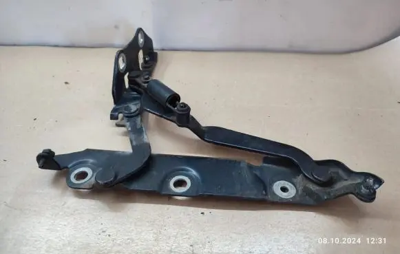 Jaguar XF X250 Tailgate/trunk/boot hinge