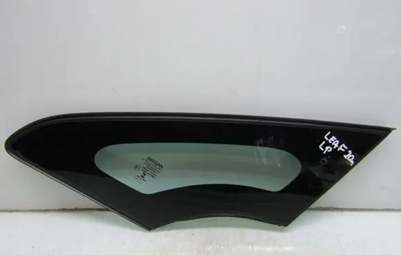 Nissan Leaf II (ZE1) Front triangle window/glass 768213NL0A