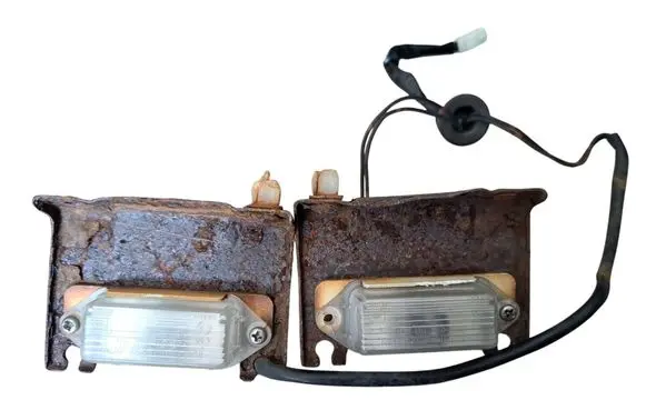 Mitsubishi Space Wagon Number plate light