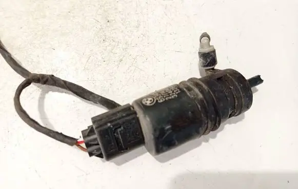 BMW X5 E70 Windscreen/windshield washer pump 6712693416001 67126934160-01