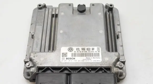 Volkswagen Tiguan Engine control unit/module 03L906022RP