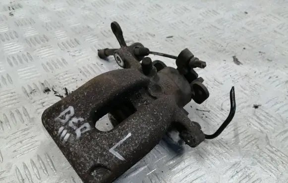 Citroen Berlingo Brake caliper pad carrier rear 