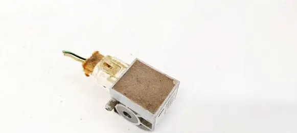 Suzuki Swift I Airbag deployment crash/impact sensor 3893062J10000 38930-62J10-000