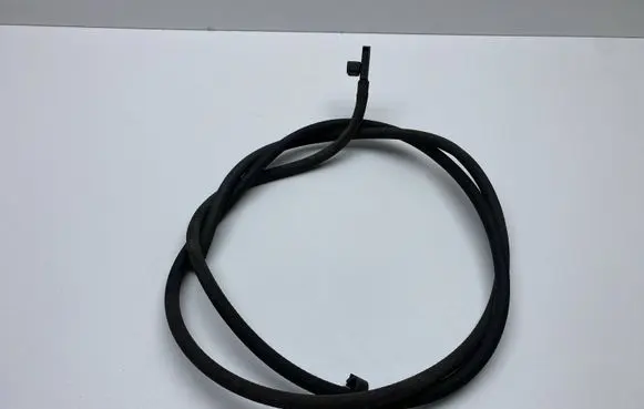 Mercedes-Benz C W204 Windshield washer fluid hose 