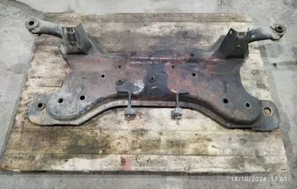 Hyundai Getz Front subframe 624011C200