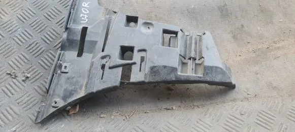 Volvo V70 Front bumper mounting bracket 09190304