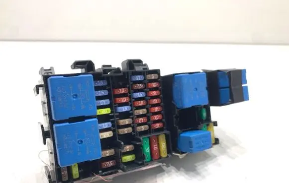 Renault Clio IV Fuse box set 