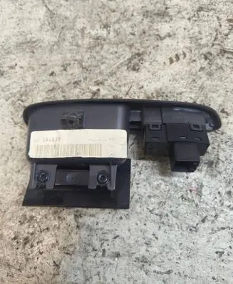 Volvo V70 Electric window control switch 9193301 9472275