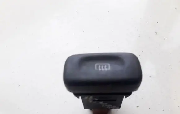 Nissan Primera Windscreen/window heater switch