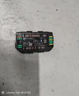 Mercedes-Benz E W213 Fuse box set 9389068 19549000001