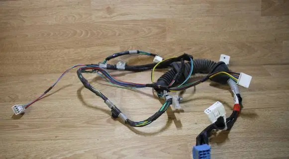 Toyota Auris 150 Front door wiring loom 8215102C30F 56510 04082007