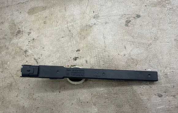 Peugeot 308 Keyless system antenna 9827157280 E488529 D287081