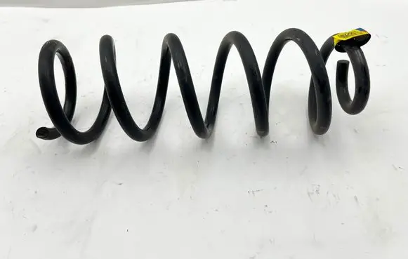 Jeep Grand Cherokee WL Rear coil spring 68375314AB