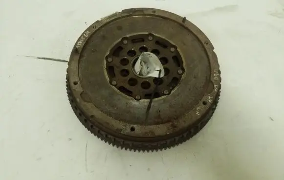 Volvo V60 Dual mass flywheel 31401173
