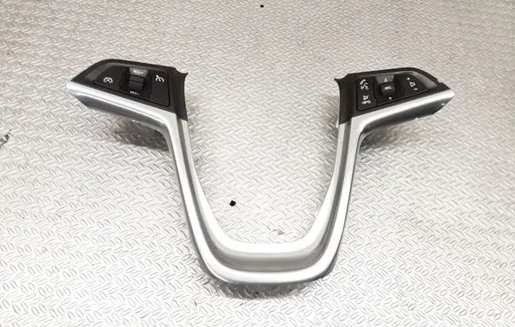 Opel Insignia A Steering wheel buttons/switches 13352971 13268686