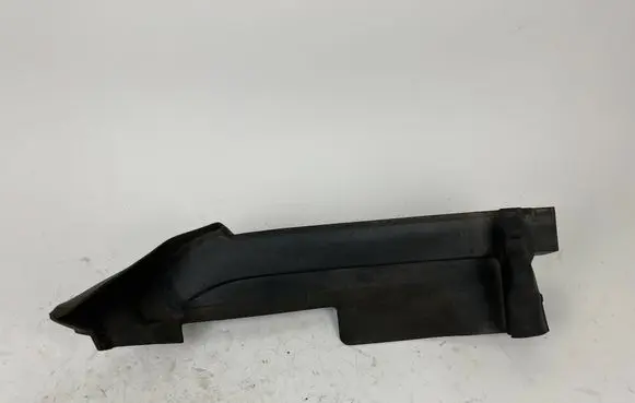 Audi Q7 4M Fender end trim 4M0821169B