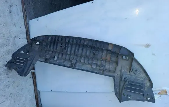 Citroen C4 II Picasso Front bumper skid plate/under tray 9675972180