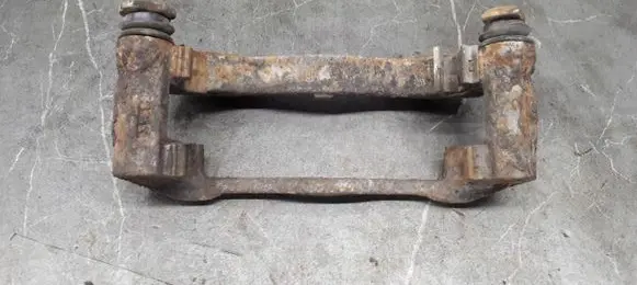 Ford Transit Front Brake Caliper Pad/Carrier jarzmo
