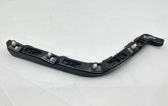 KIA Sorento Bumper support mounting bracket corner 86662-C5000