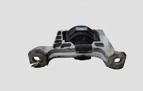 Volvo V40 Gearbox mount 307396 326B40