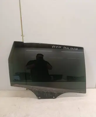 SsangYong Rexton Rear door window glass