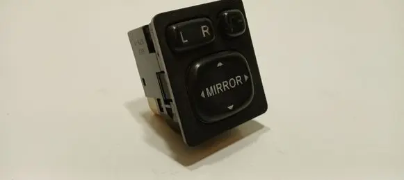 Toyota RAV 4 (XA30) Wing mirror switch 769747C