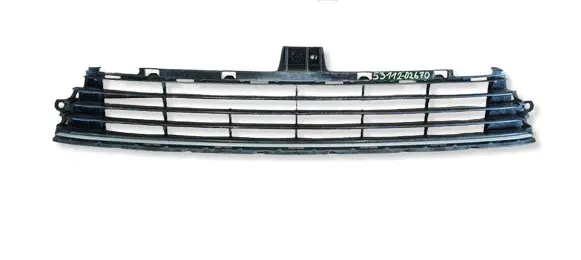 Toyota Auris E180 Front bumper lower grill 5311202670