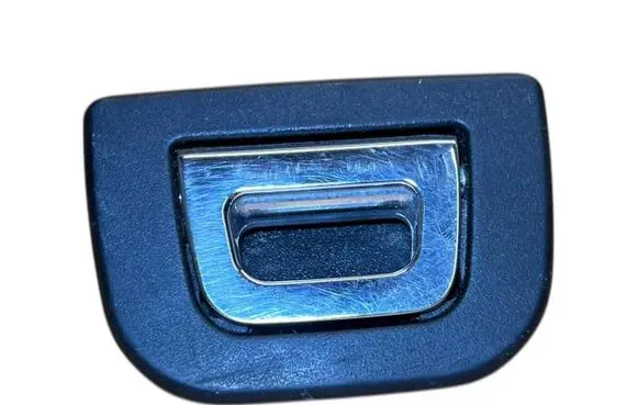 BMW 5 GT F07 Tie down hook / loop 7193695
