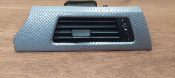 BMW 3 E90 E91 Dashboard side air vent grill/cover trim 9130466