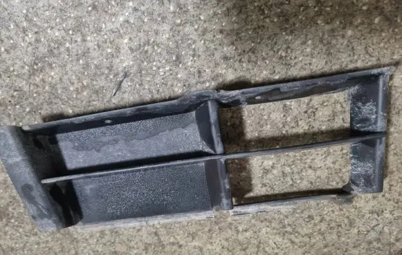 BMW 5 E39 Front bumper lower grill 511182356409