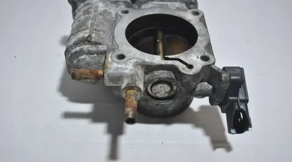 Subaru Legacy Throttle valve