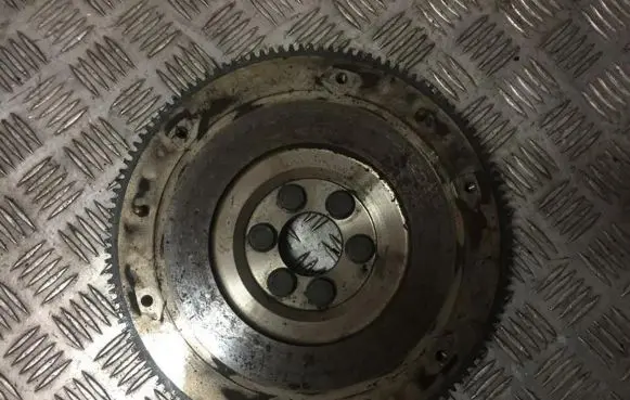Volkswagen Polo IV 9N3 Flywheel 03D105271