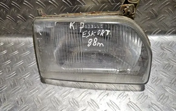 Ford Escort Headlight/headlamp 41521 41520