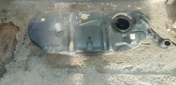 Peugeot 206 Fuel tank 