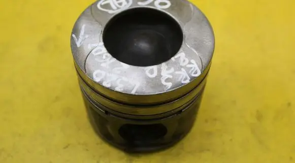Land Rover Range Rover Sport L320 Piston 