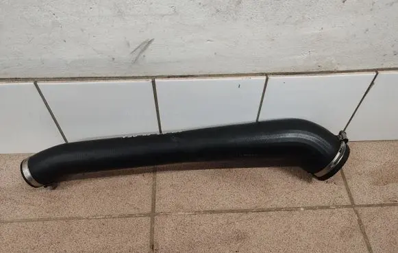 Volvo V50 Intercooler hose/pipe
