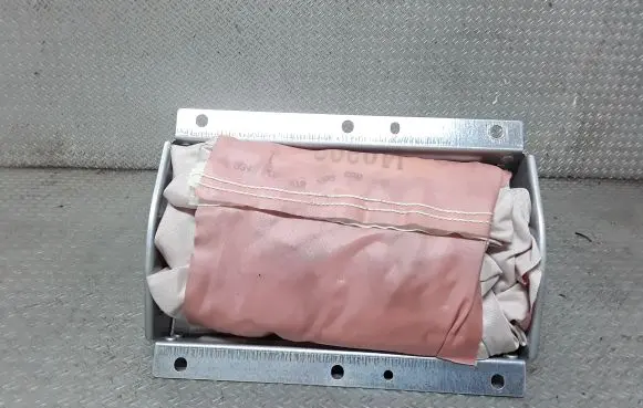 Volvo V70 Passenger airbag 30754337