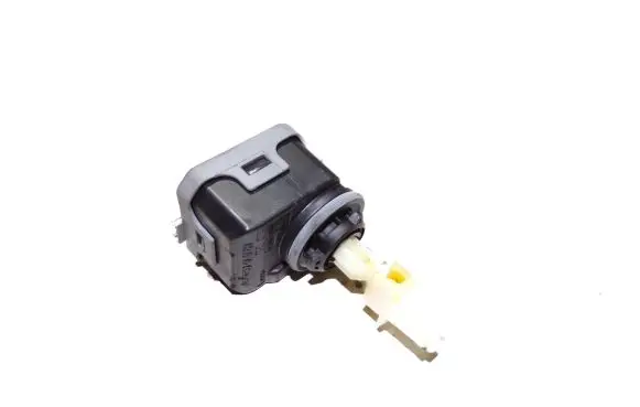 Audi A6 S6 C5 4B Headlight level adjustment motor 6Y0941295