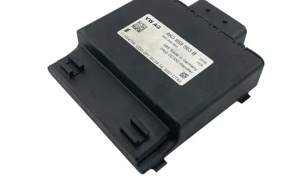 Audi A5 Sportback 8TA Voltage converter/converter module 8K0959663B 8K0959663 111004109