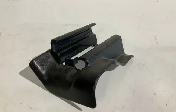 Mercedes-Benz E W211 Sliding door rail trim 2119192520