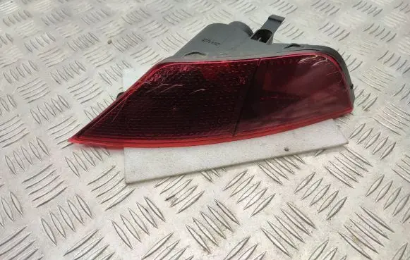 Seat Altea Rear fog light 5P0945207 5P0945223 5P0945207A