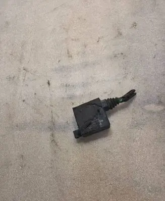 Audi A8 S8 D2 4D Central locking motor 
