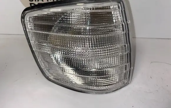 Mercedes-Benz S W126 Front indicator light 