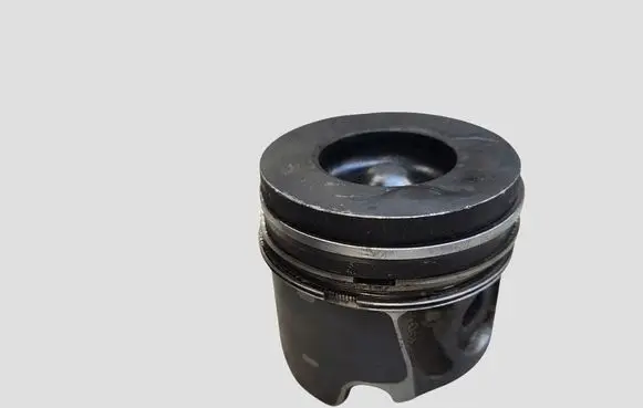 Ford Kuga I Piston