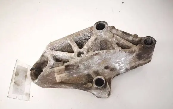 Opel Movano A Engine mounting bracket 7700308752